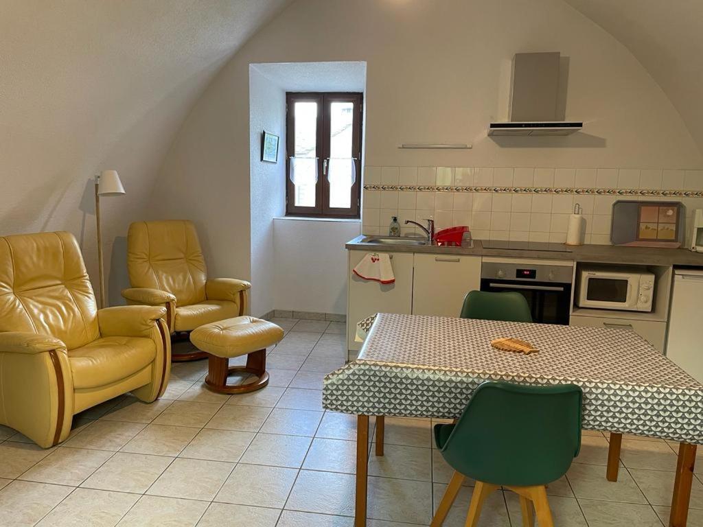 Gite Montalies Sévérac-le-Château Extérieur photo